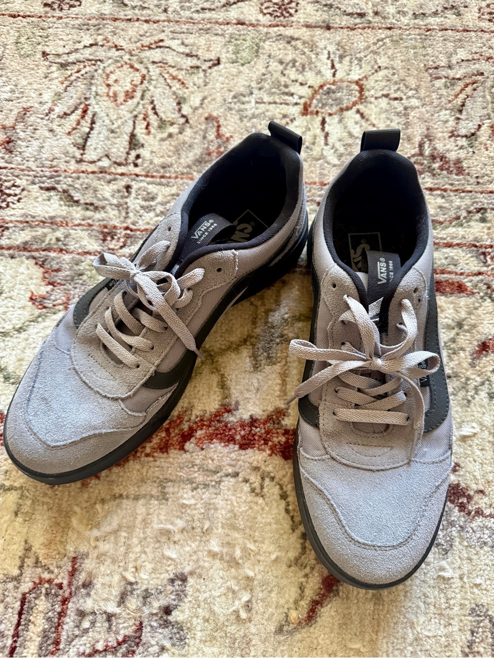 Vans Classic Men's Gray Low-Top Sneakers
